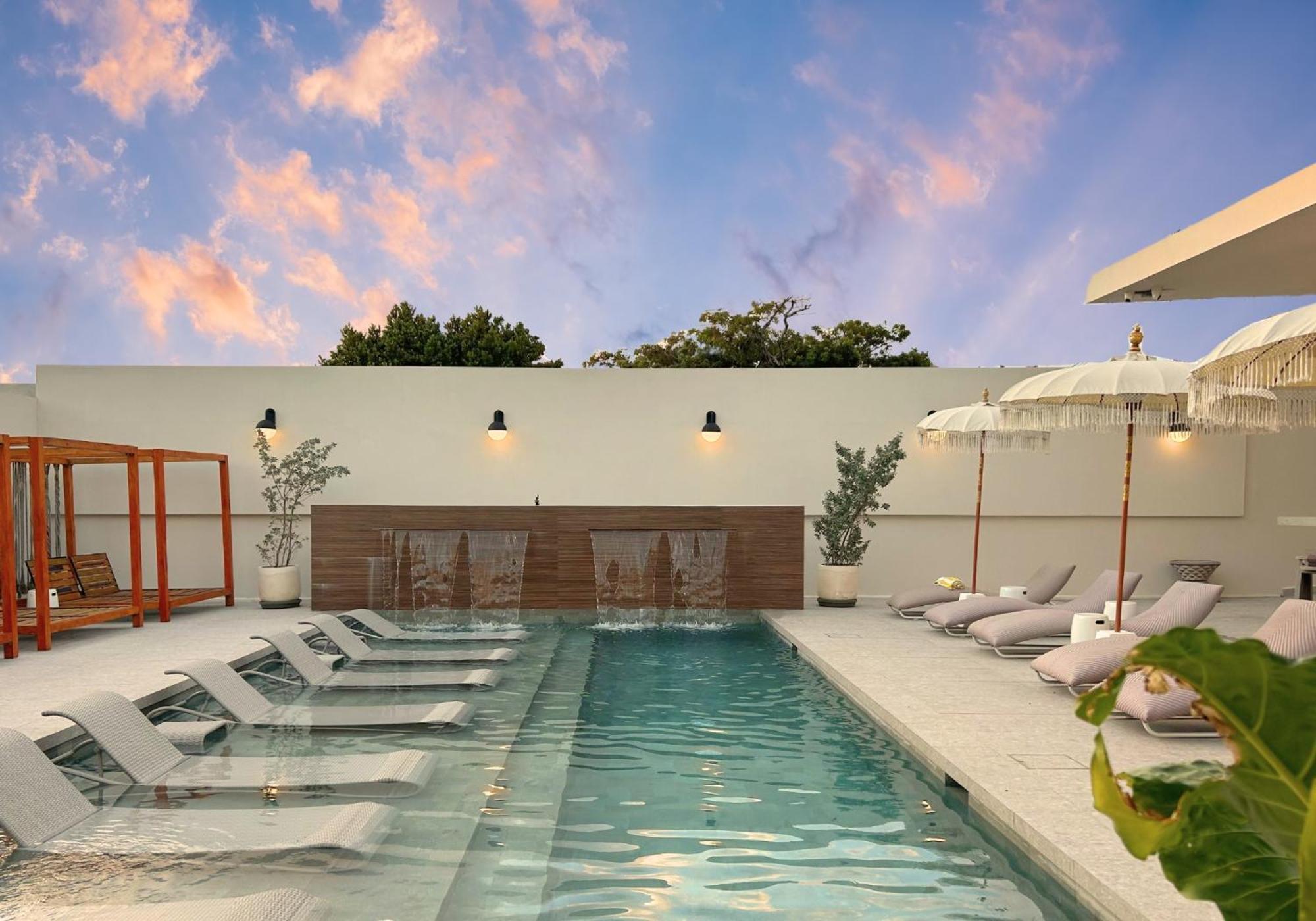 Bali Posh Hotel Pr Carolina Exterior photo